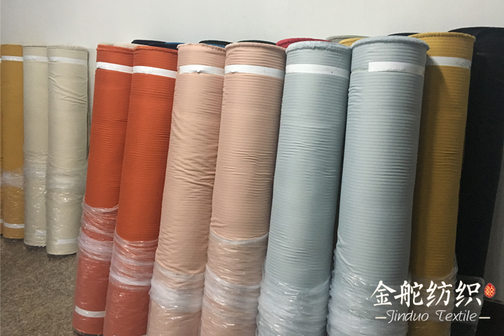 教你怎樣辨別燈芯絨質(zhì)量的好壞！待檢驗(yàn)燈芯絨面料