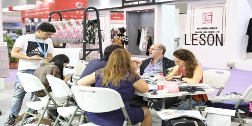 時尚涌動，2018柯橋春季紡博會！