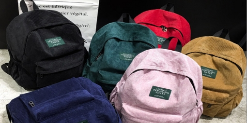 燈芯絨背包，時(shí)髦燈芯絨單品！