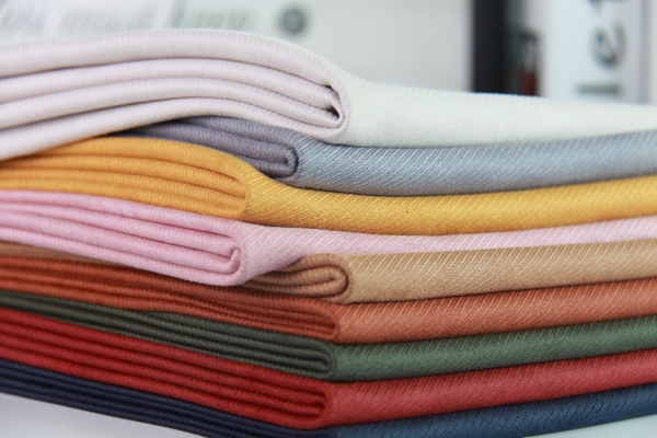 斜紋燙金空氣層麂皮絨